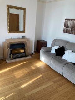 2 bedroom house to rent, Russell Street, City Centre, Swansea