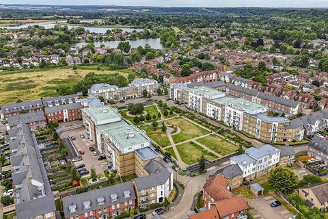 2 bedroom flat to rent, Reed Court, 11 Raven Drive, Maidenhead, Berkshire