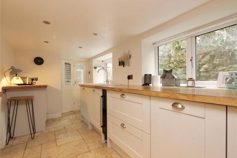 3 bedroom end of terrace house for sale, Little London, Oakhill