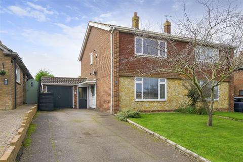 3 bedroom semi-detached house for sale, Clover Rise, Whitstable