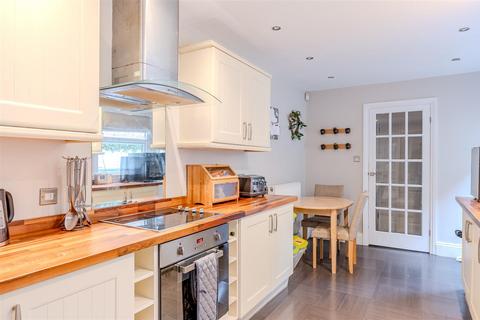 4 bedroom end of terrace house for sale, First Avenue, York, YO31 7YQ