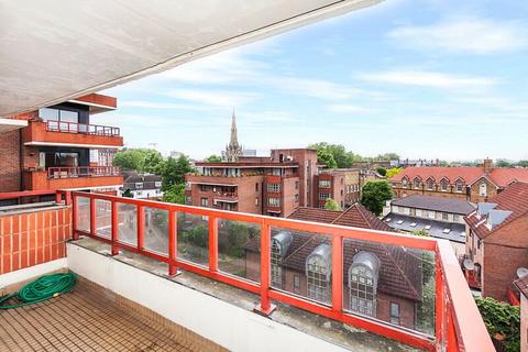 3 bedroom flat to rent, Stuart House, Windsor Way, Brook Green, W14