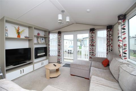 2 bedroom park home for sale, Shorefield Park, Near Milford On Sea, Hampshire, SO41