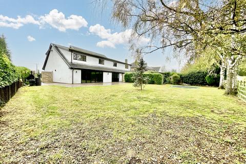 5 bedroom detached house for sale, Eccleshall Road, Great Bridgeford, ST18