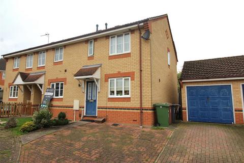 3 bedroom end of terrace house for sale, Redwing Close, Stanground, Peterborough