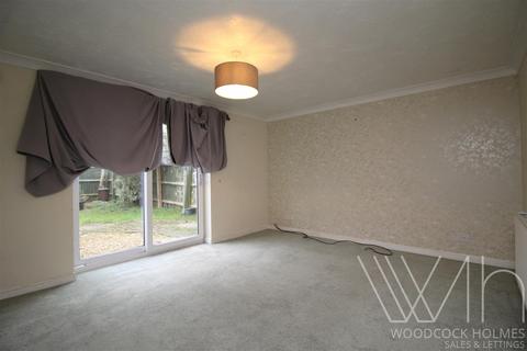 3 bedroom end of terrace house for sale, Redwing Close, Stanground, Peterborough