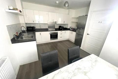 3 bedroom duplex to rent, Coxwell Boulevard, Colindale, NW9