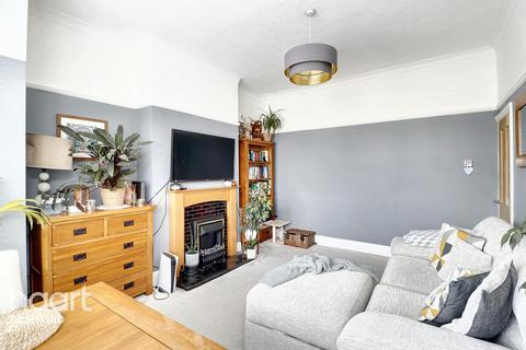 2 bedroom maisonette for sale, Brentwood Road, Romford