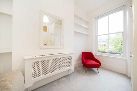 2 bedroom flat to rent, Callcott Road, London NW6