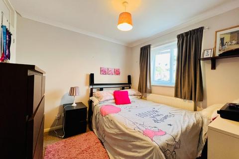 3 Corunna Close, Hythe, CT21 5EA