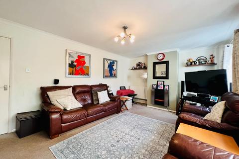 3 Corunna Close, Hythe, CT21 5EA