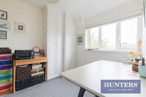 171 Browning Avenue, Worcester Park, KT4 8LB