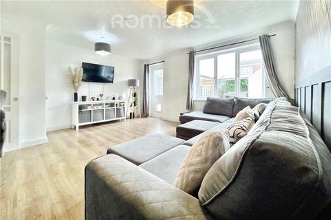 3 bedroom terraced house for sale, Church Road, Owlsmoor, Sandhurst