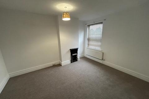 2 bedroom flat to rent, Woodville Road, Boston, PE21