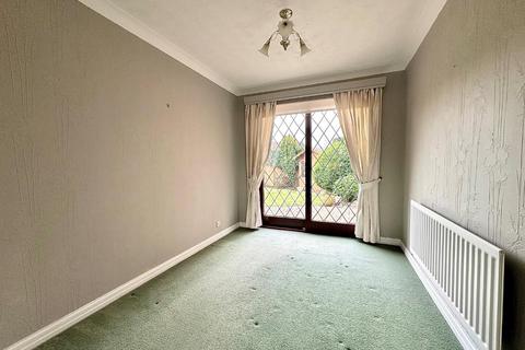 2 bedroom detached bungalow for sale, Grangewood, East Hunsbury, Northampton NN4