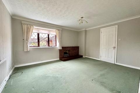 2 bedroom detached bungalow for sale, Grangewood, East Hunsbury, Northampton NN4