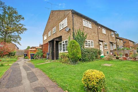 1 bedroom cluster house for sale, Maple Drive, East Grinstead, RH19