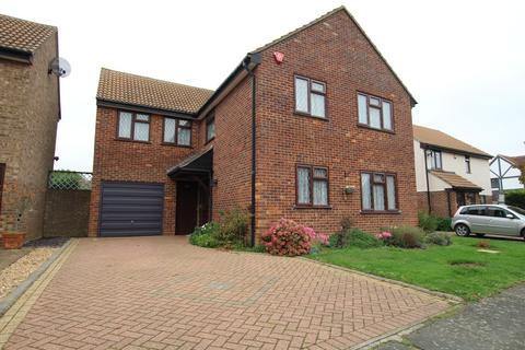 4 bedroom detached house for sale, Neasden Avenue, Clacton-on-Sea