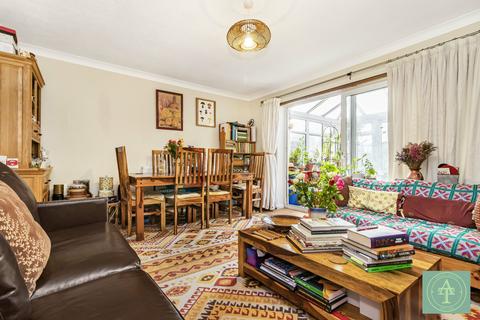 4 bedroom townhouse for sale, Linden Way, Souhtgate, N14