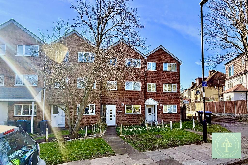 4 Bedroom Town House for Sale