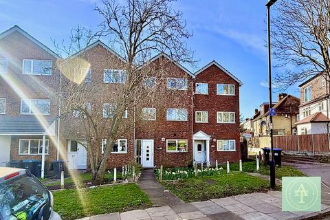 undefined, Linden Way, Souhtgate, N14