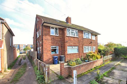 3 bedroom maisonette for sale, Bankside, Southall UB1