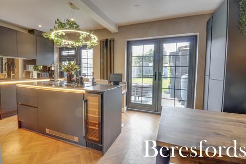 113 Hutton Drive, Hutton, Brentwood, CM13 1QN