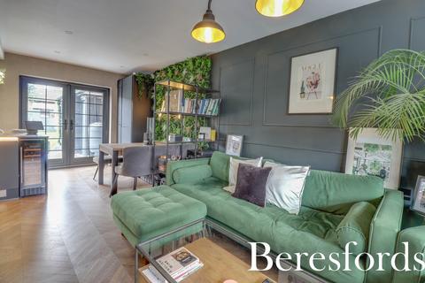113 Hutton Drive, Hutton, Brentwood, CM13 1QN