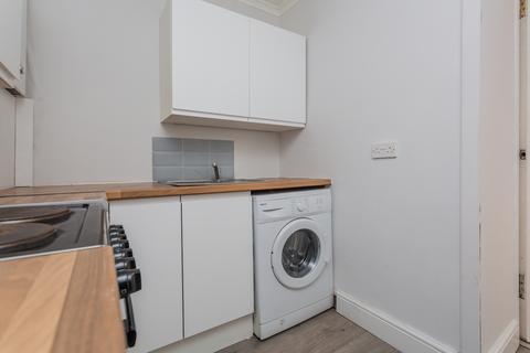 1 bedroom flat for sale, 2-1 1 Glenburn Place, Kilmcolm, PA13 4DB