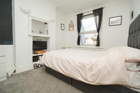 4 bedroom terraced house for sale, St. Georges Road, Hastings