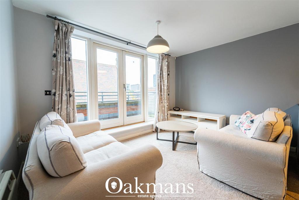 Apartment in Birmingham, Jewellery Quarter - View 2