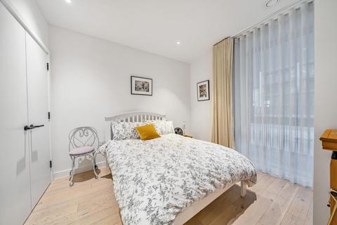 3 bedroom flat for sale, Balham High Road, Balham