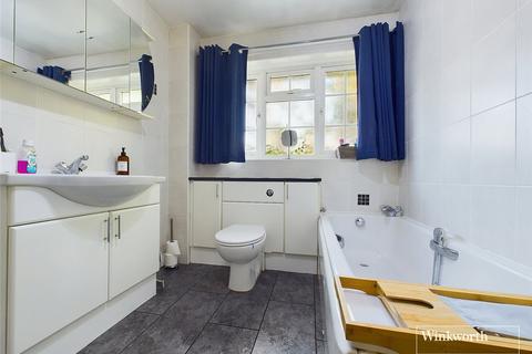 3 The Courtyard, Theale, Reading, RG7 5BP