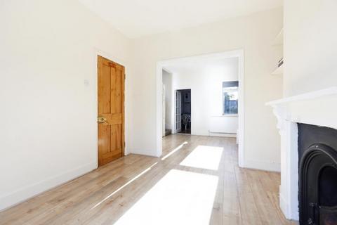 3 bedroom apartment for sale, Mendora Road, Fulham, SW6