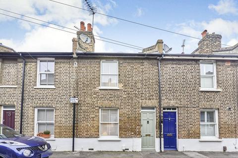 2 bedroom terraced house to rent, Caradoc Street London SE10