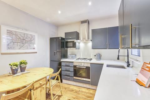 2 bedroom terraced house to rent, Caradoc Street London SE10