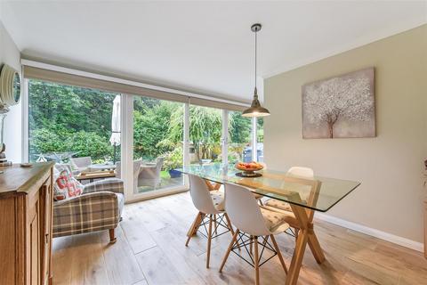 3 Birch Close, Arundel, BN18 9HN