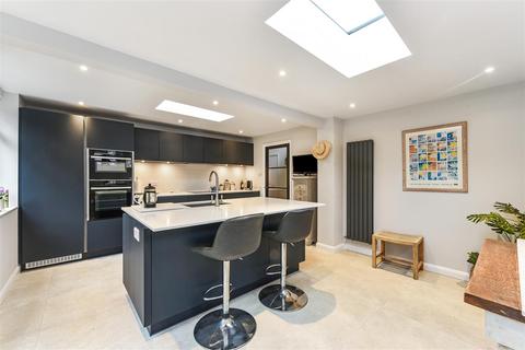 3 Birch Close, Arundel, BN18 9HN