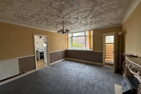 2 bedroom flat to rent, Yemscroft Flats, Lichfield Road, Rushall, Walsall, West Midlands