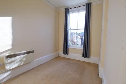 1 bedroom flat to rent, Epsom Road, Guildford GU1