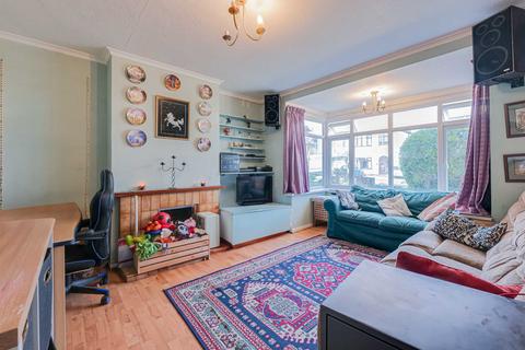 5 bedroom end of terrace house for sale, Royston Avenue, Southend-on-sea, SS2