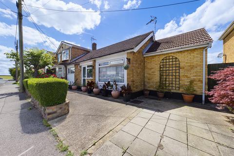 2 bedroom semi-detached bungalow for sale, Seaview Road, Canvey Island, SS8