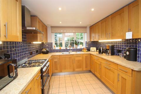 16 Abbeyfields Close, Netley Abbey, Southampton, SO31 5GR