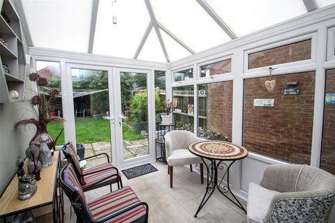 16 Abbeyfields Close, Netley Abbey, Southampton, SO31 5GR