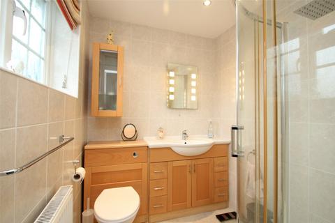 16 Abbeyfields Close, Netley Abbey, Southampton, SO31 5GR