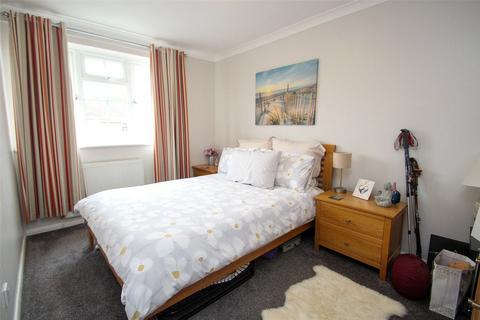 16 Abbeyfields Close, Netley Abbey, Southampton, SO31 5GR