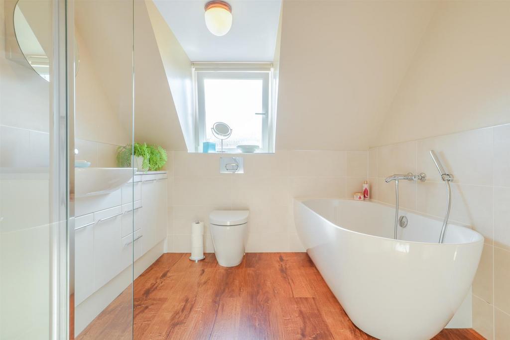 Ensuite Bathroom