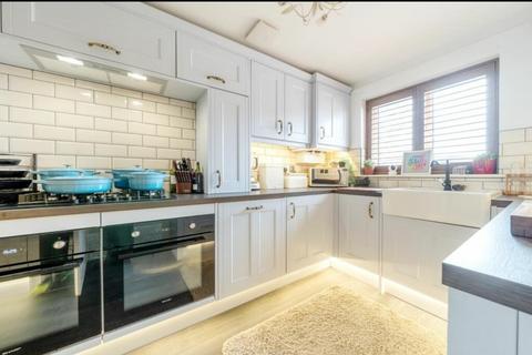 2 bedroom end of terrace house for sale, Challen Street, Billingshurst