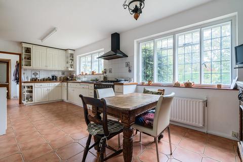 4 bedroom detached bungalow for sale, West Chiltington - Castlegate