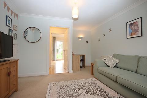 3 bedroom terraced house for sale, Berrall Way, Billingshurst